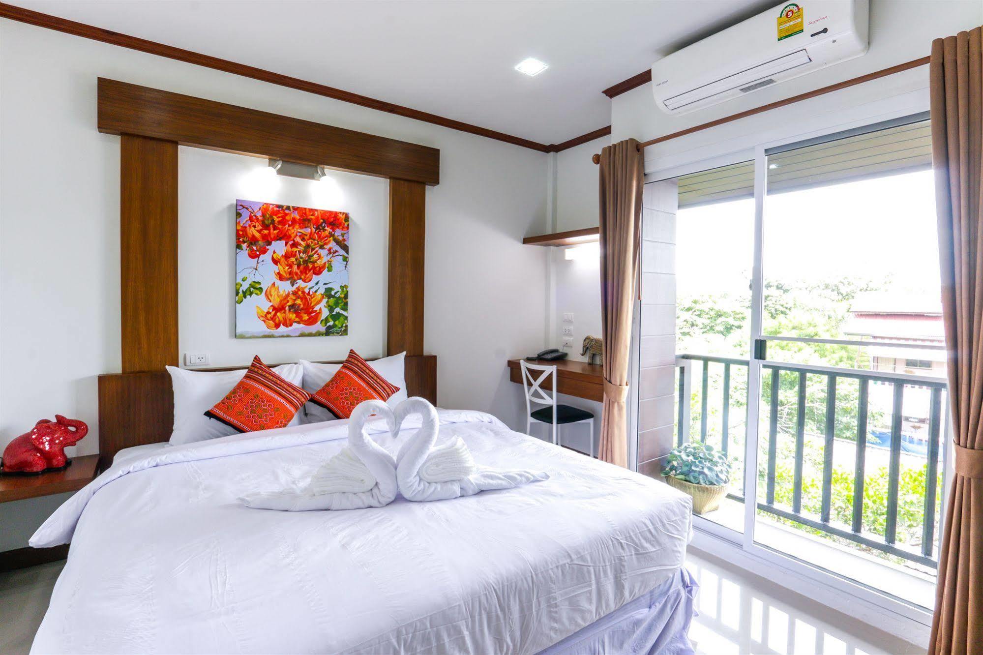 Cozytel Chiangmai Chiang Mai Exterior foto