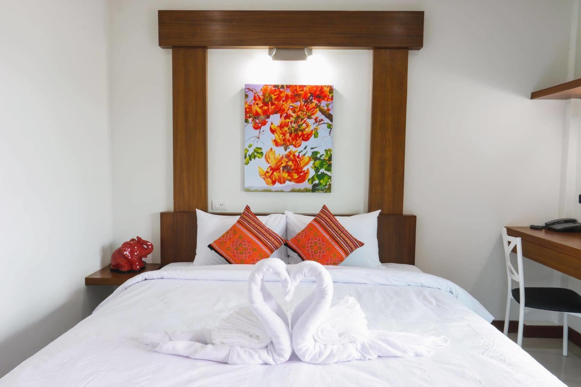 Cozytel Chiangmai Chiang Mai Exterior foto