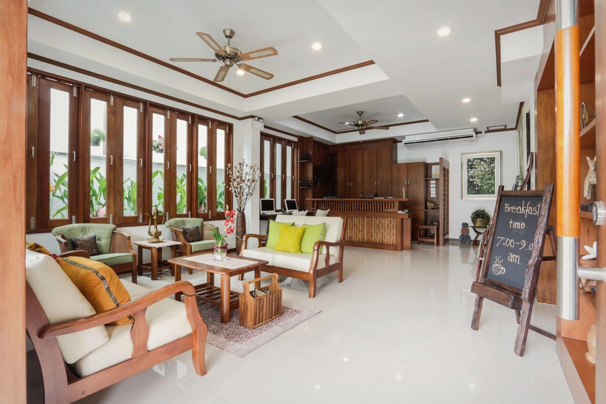 Cozytel Chiangmai Chiang Mai Exterior foto